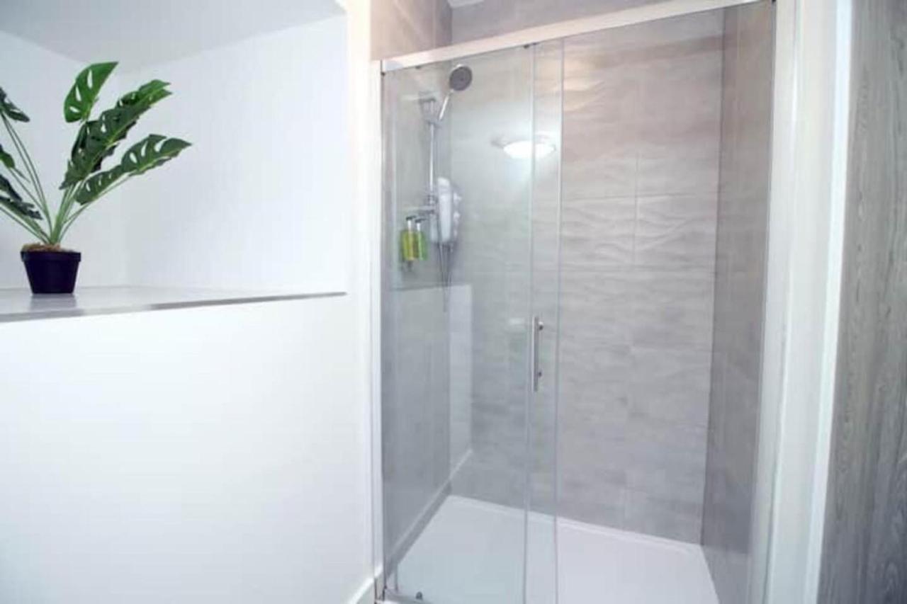 Flat In Cardiff City Centre Экстерьер фото