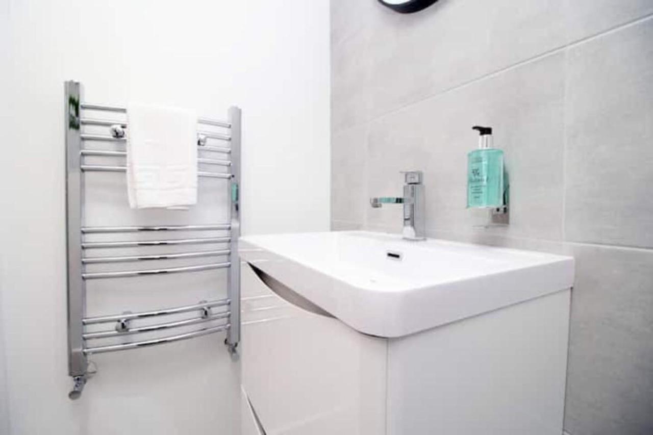 Flat In Cardiff City Centre Экстерьер фото